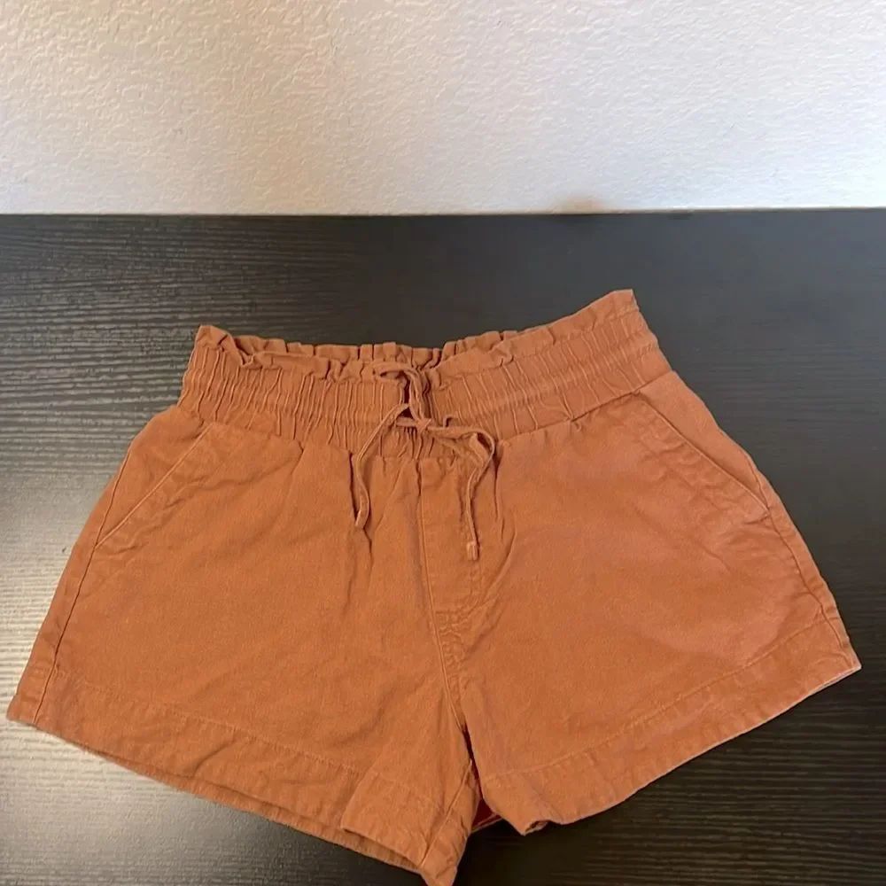 a new day Linen Blend Women's Draw String Rust Colored Shorts ~ Size Small